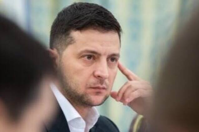 Рейтинг упал. Общество устало. Надо говорить, что произойдёт дальше?