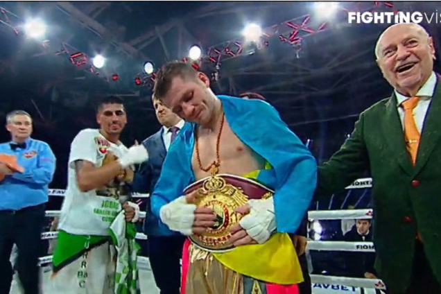 Беринчик добыл эффектную победу в чемпионском бою