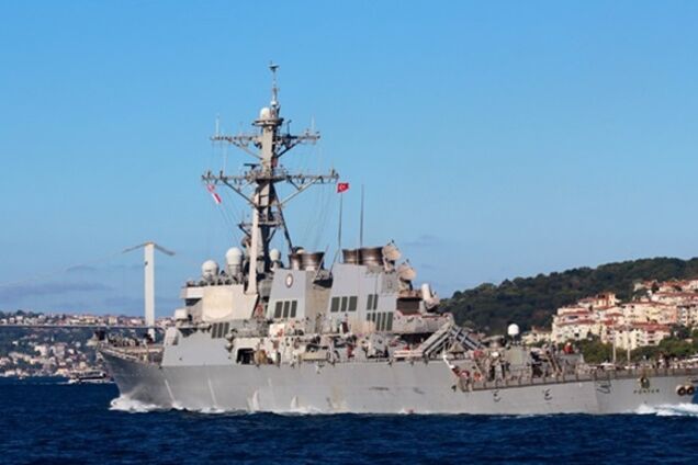 Бойовий корабель США зайшов у Чорне море: окупанти Путіна запанікували
