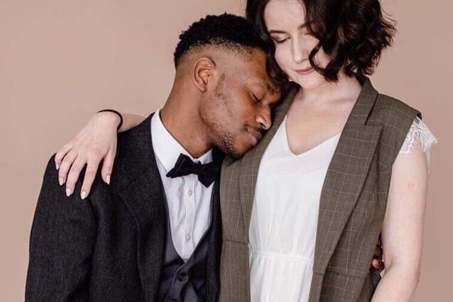 Темношкіра зірка Нацвідбору на Євробачення одружився на Українці