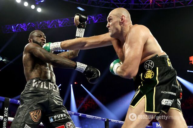 Ф'юрі достроково переміг Вайлдера в головному бою року