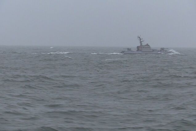 Стрільби катерів ВМС в Азовському морі