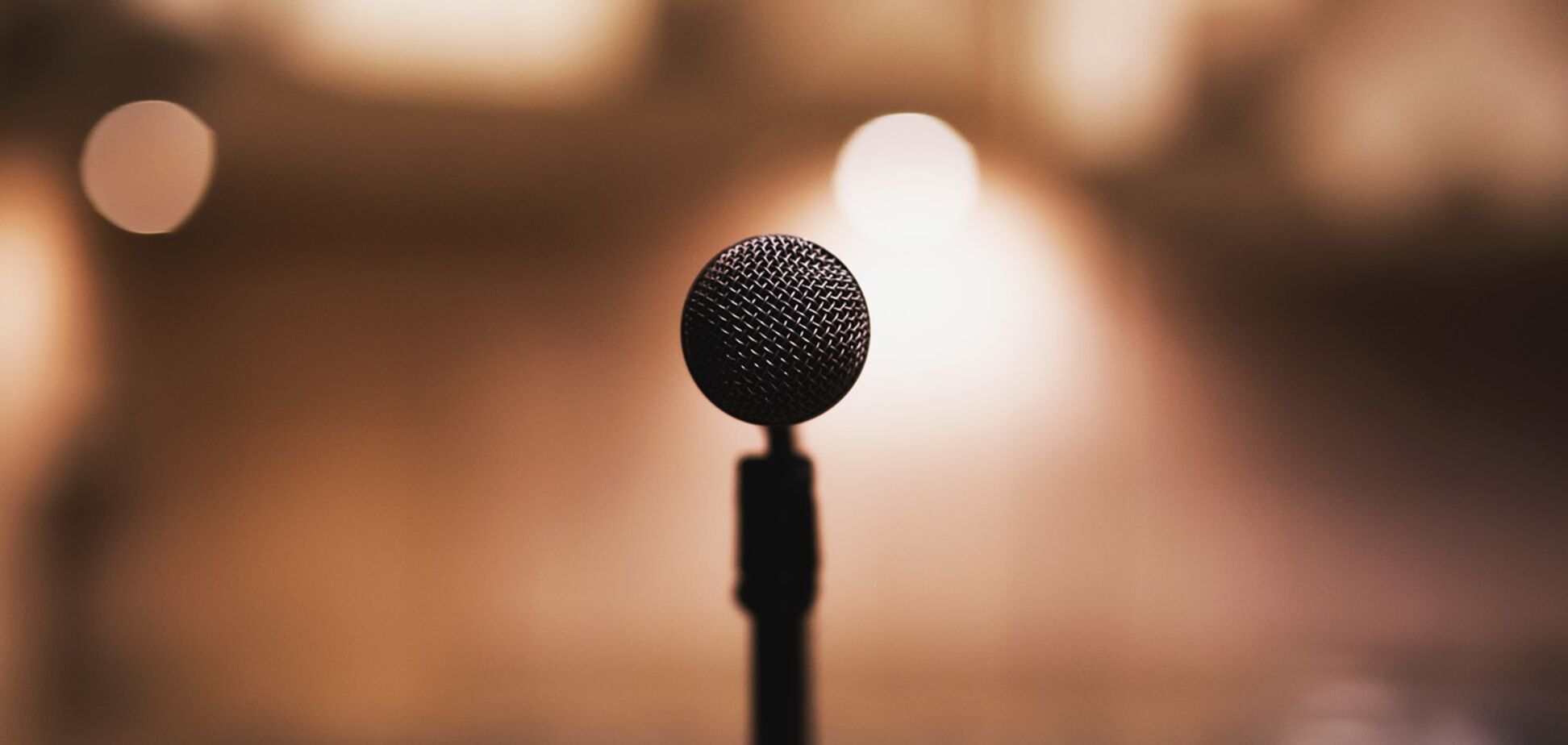 В Британии незнакомка в метро поразила всех хитом Леди Гаги