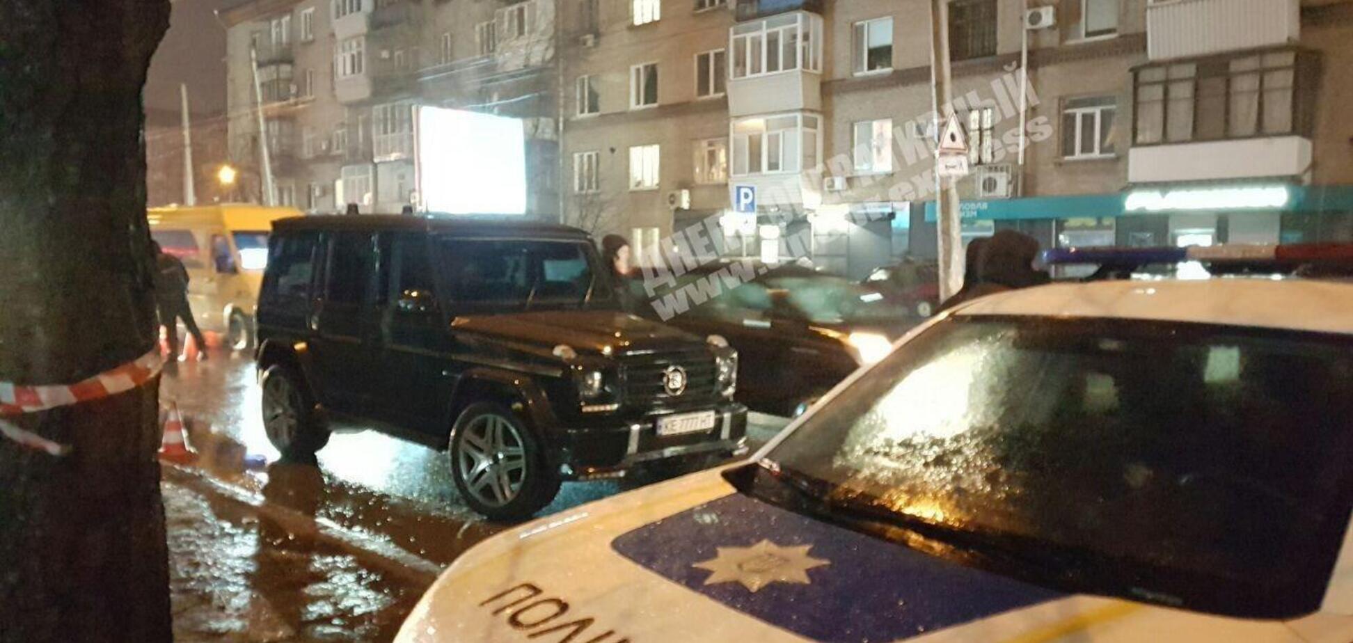 В Днепре открыли огонь по бизнесмену и полиции: все детали и видео перестрелки