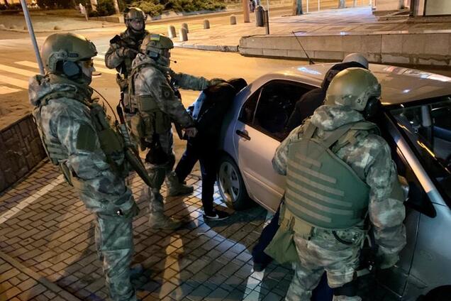 Перестрелка в центре Днепра: в сеть попало видео задержания подозреваемых