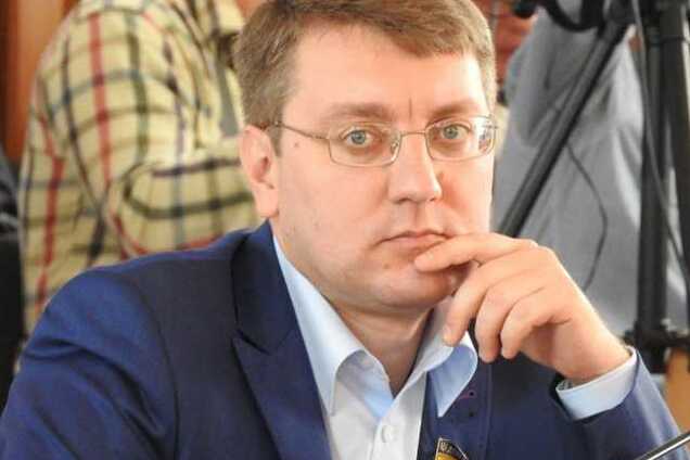 Після публікації OBOZREVATEL СБУ взялася за депутата, який привітав із 23 лютого прапором Росії