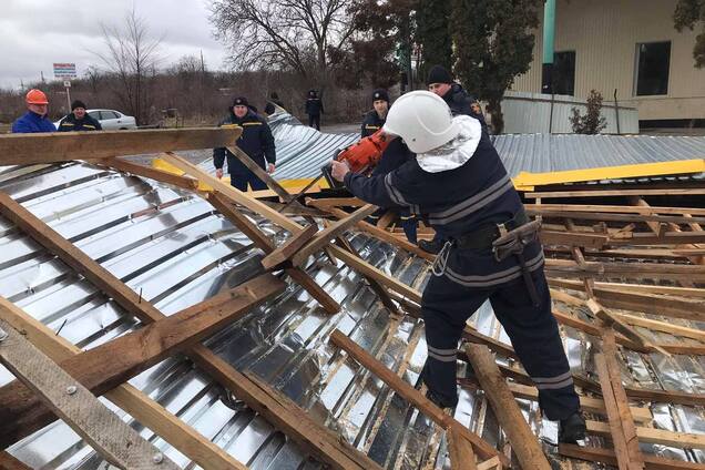 В Украине разбушевался ураган: выяснились масштабные последствия