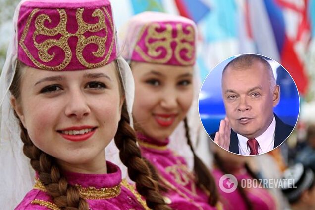 Пропагандисти Путіна прокололися з "рядженими" кримськими татарами: розкрито гучний фейк