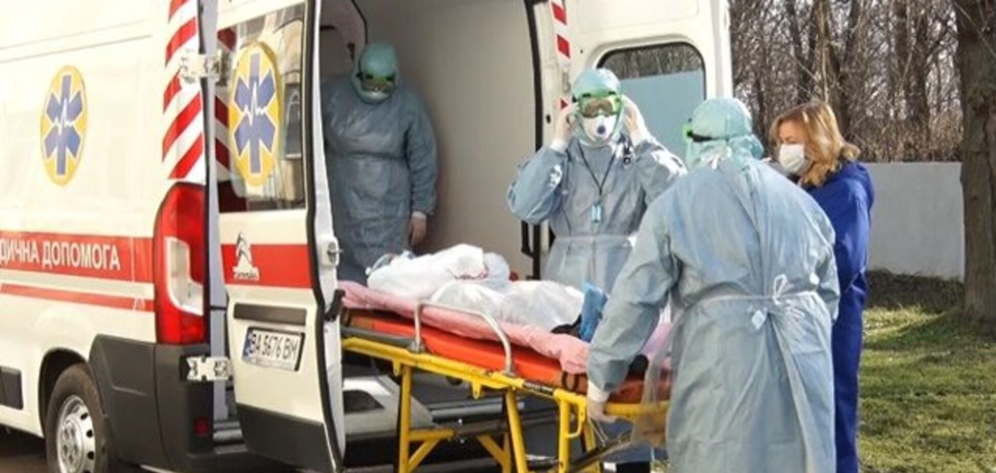 На Закарпатье после контакта с китайцем заболел мужчина: врачи озвучили вердикт