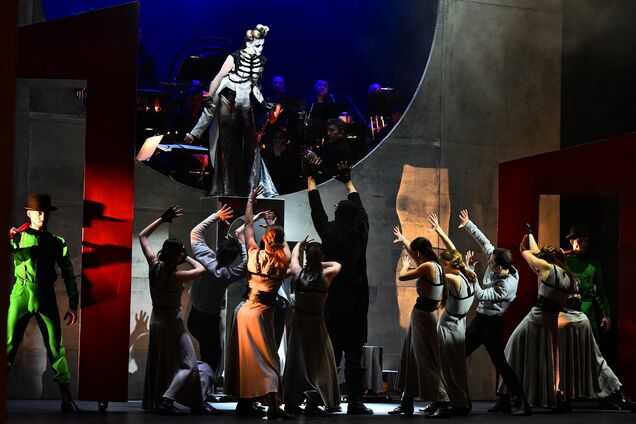 10 марта на сцене Национальной оперетты состоится легендарная рок-опера 'Белая ворона'