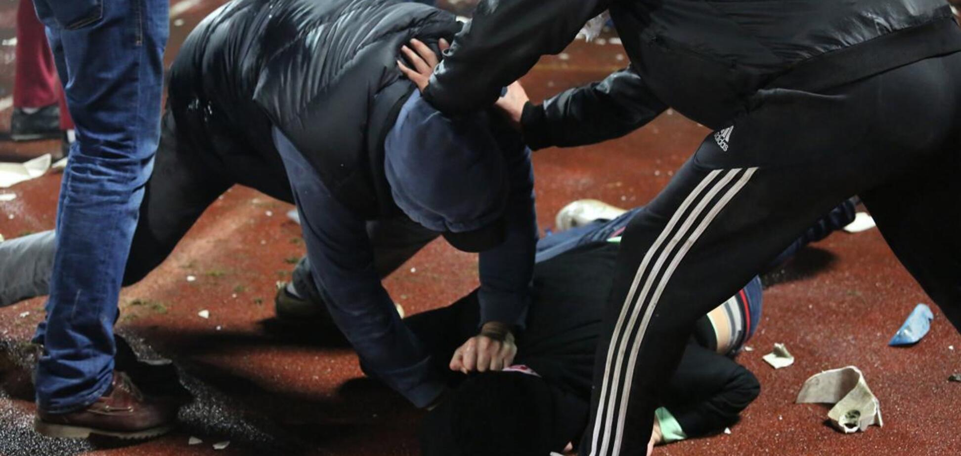 У Дніпрі влаштували бійку зі стріляниною посеред вулиці. Фото