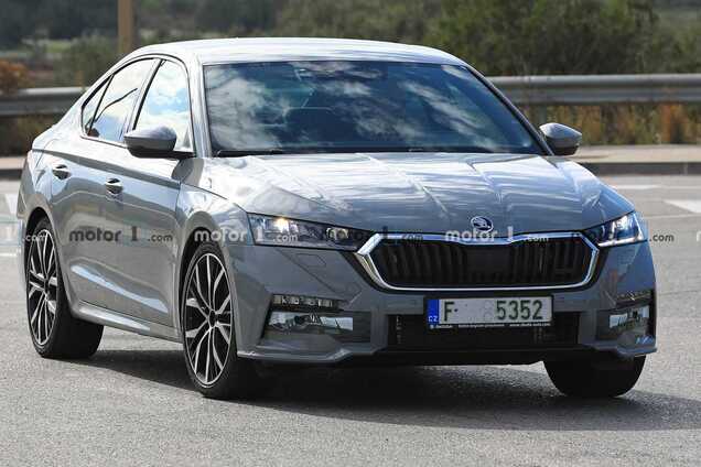 Самую мощную гибридную Skoda Octavia обнаружили в Испании