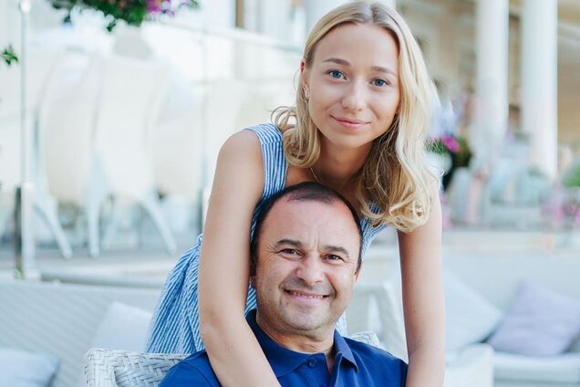 Молода наречена Павліка розповіла про секс з 54-річним співаком