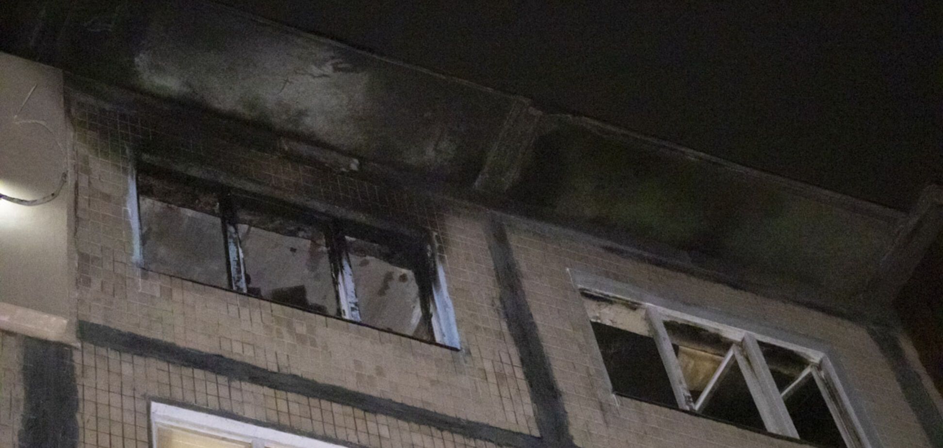 В Киеве мужчина поджег квартиру с соседом внутри