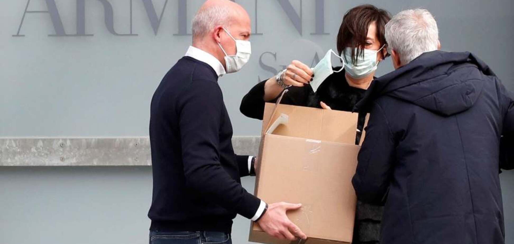 'Народ сметает еду, готовясь к блокаде': в Италии началась паника по поводу коронавируса