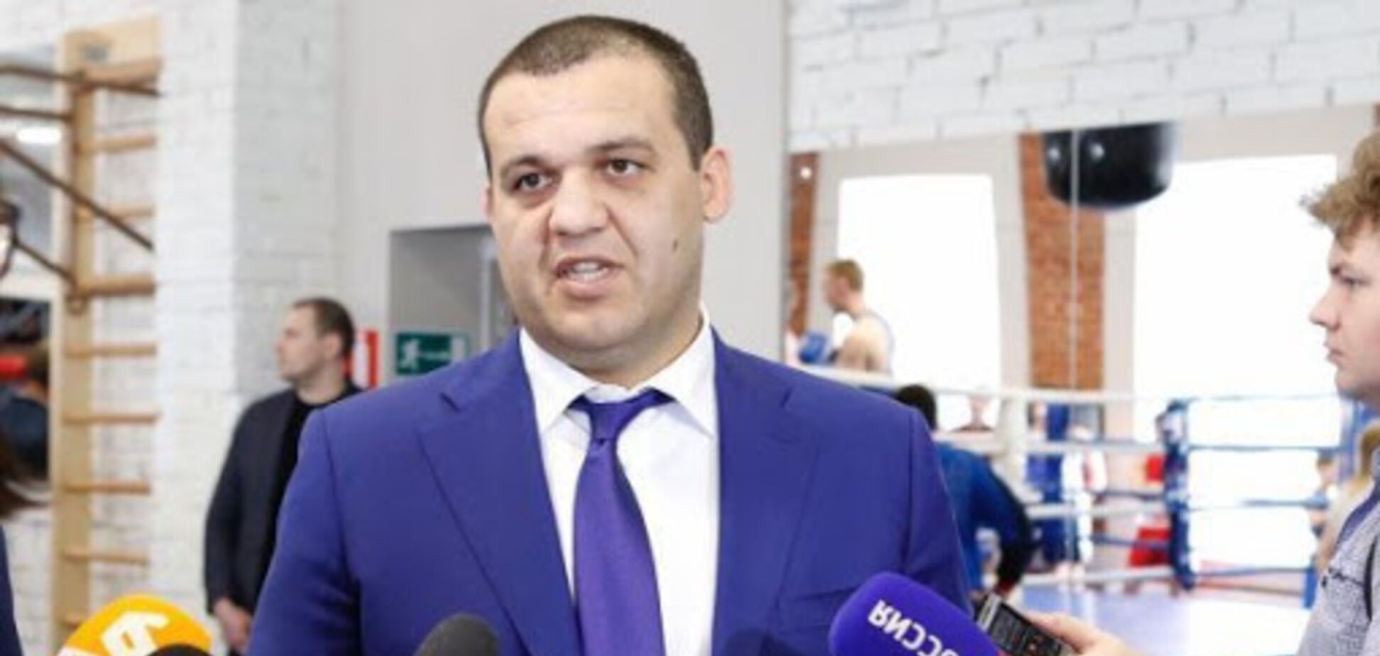 Умар Кремльов