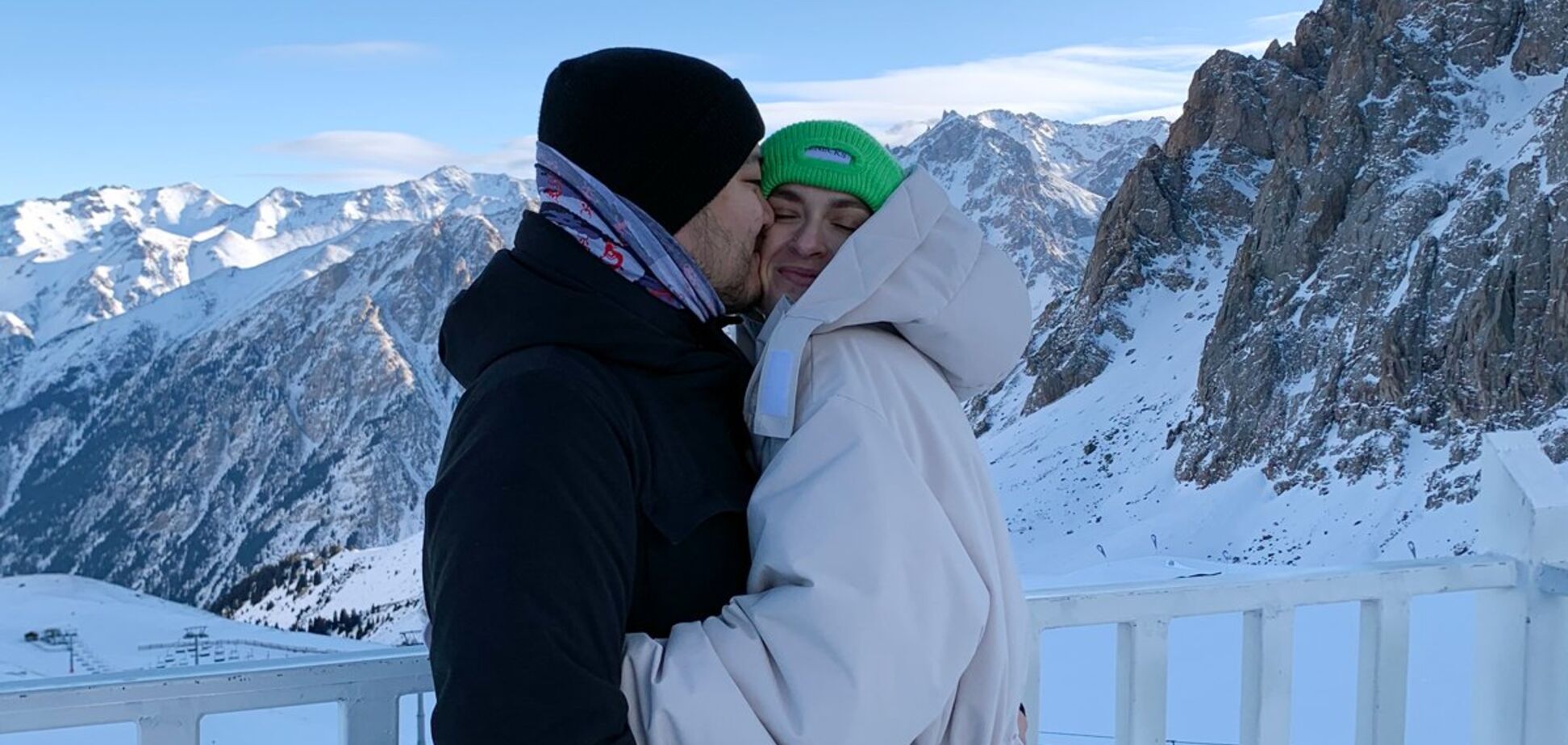 Українці, що вижили у Казахстані, вперше розповіли про авіакатастрофу