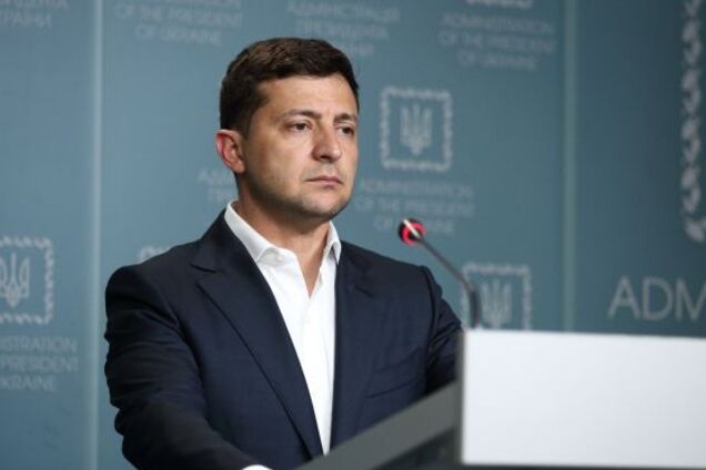 Уровень доверия украинцев к Зеленскому рухнул