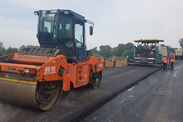 Украинцы смогут жаловаться онлайн на плохие дороги