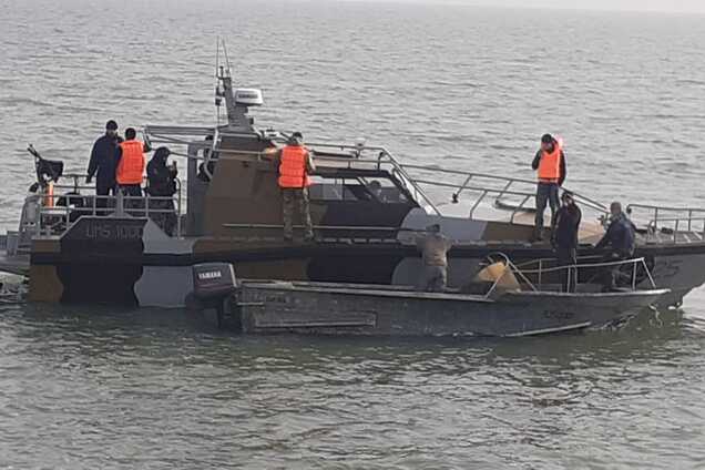 Задержанные Россией рыбаки вернулись в Украину. Фото и видео