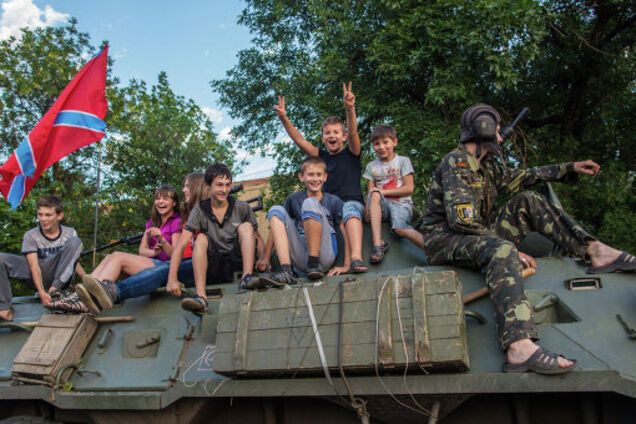Військові РФ залучали неповнолітніх до війни на Донбасі: Офіс генпрокурора відкрив провадження