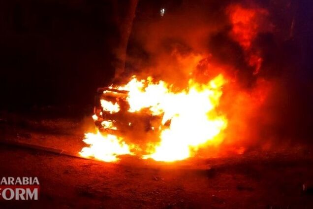На Одещині згоріла прокурорська іномарка