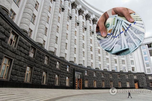 Українські міністри відмовилися від величезних премій до кінця року