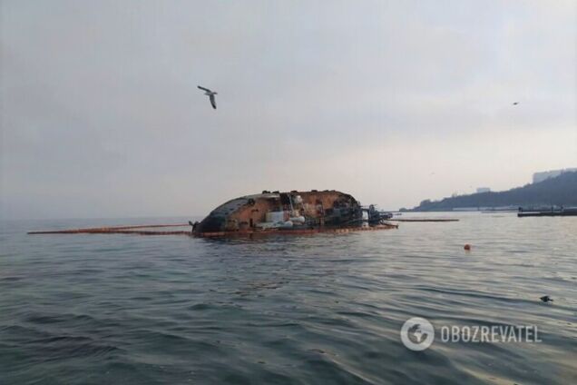 В Одесі влаштували бізнес навколо затонулого танкера Delfi