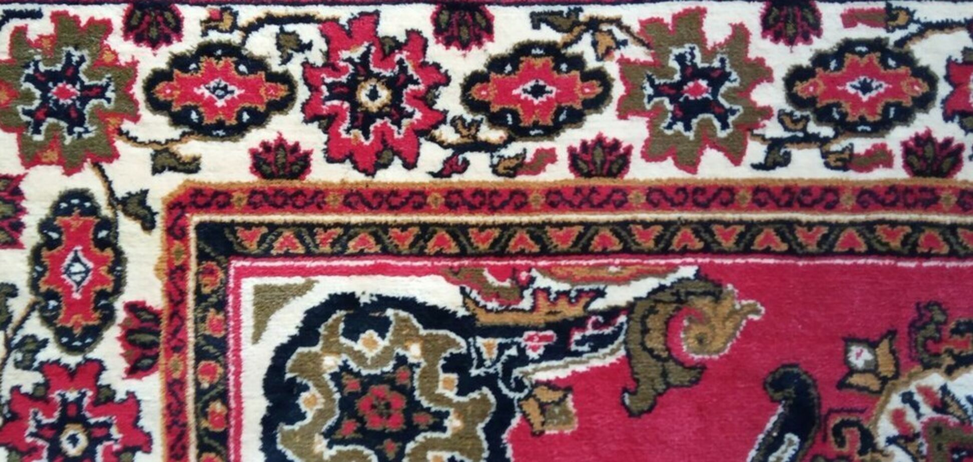 Що означають візерунки на килимах із СРСР: розкрито секрет