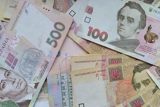 НБУ начнет обеззараживать банкноты от коронавируса: как это будет