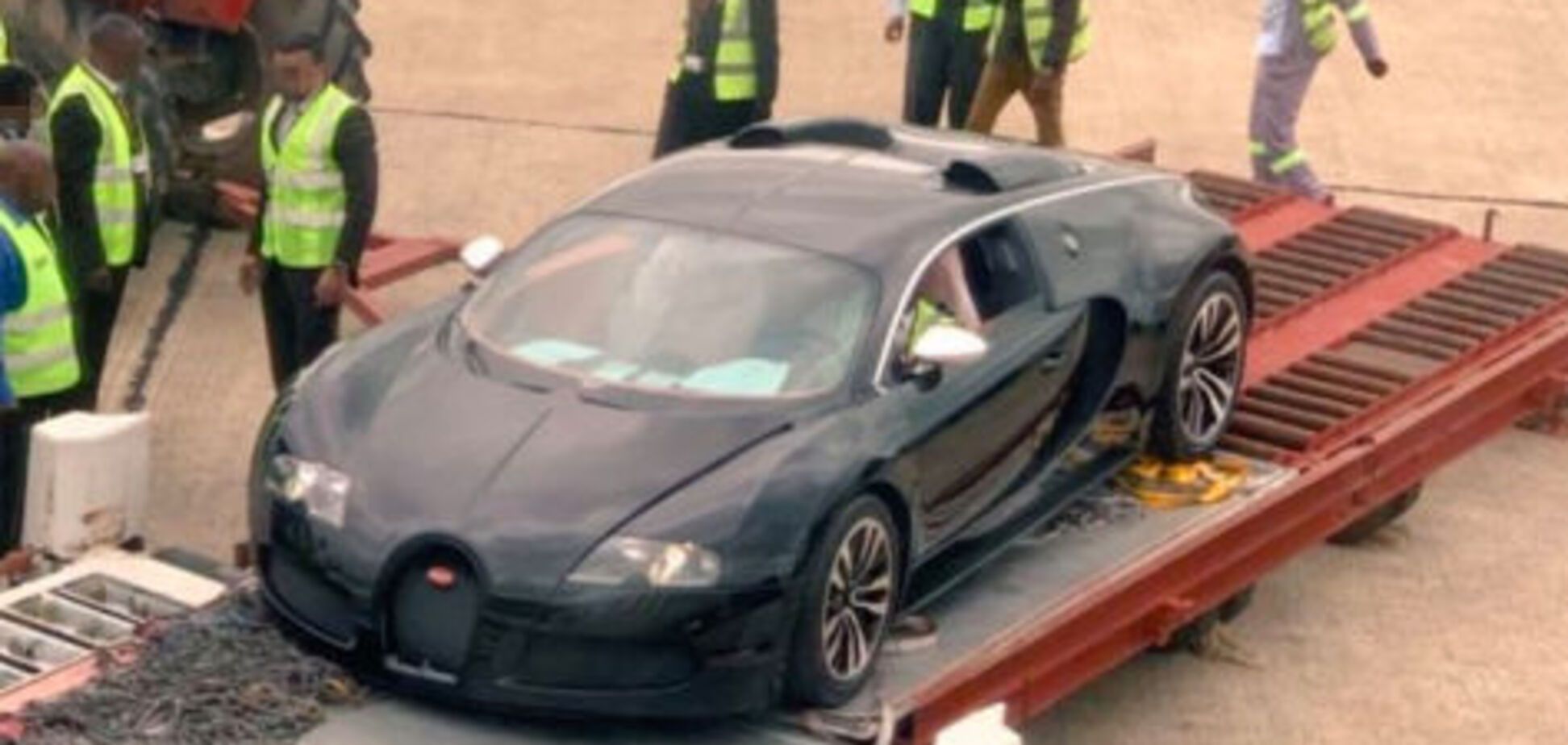 Полиция отправит под пресс автомобиль за 60 млн грн. Фото