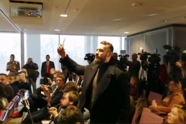 Ветеран АТО влаштував перепалку із Сивохом і зірвав його виступ