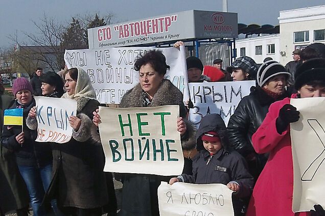 Россия присвоила Крым семь лет назад: как проходил лжереферендум