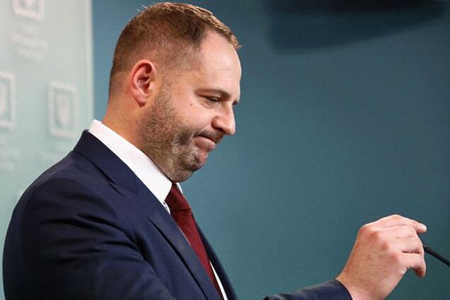 Єрмак викликав повсталих 'слуг народу': OBOZREVATEL дізнався подробиці таємної зустрічі