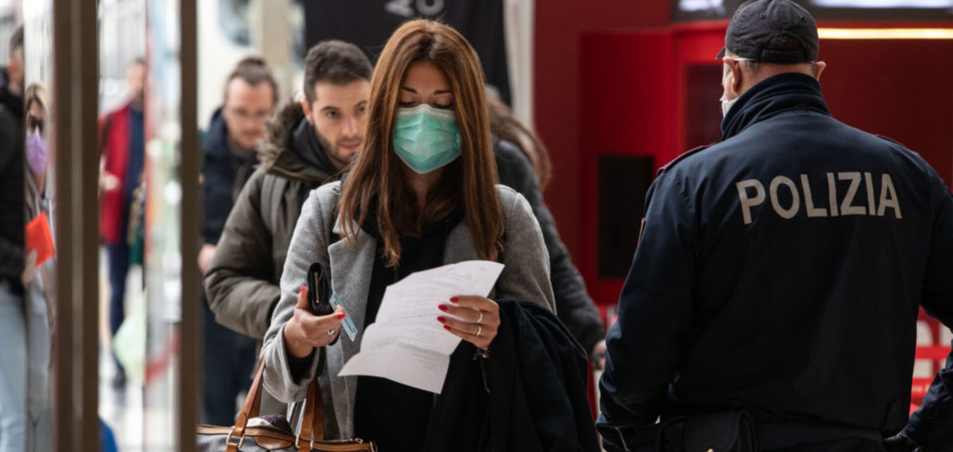 В Італії заборонили виходити з дому без сертифіката через коронавірус