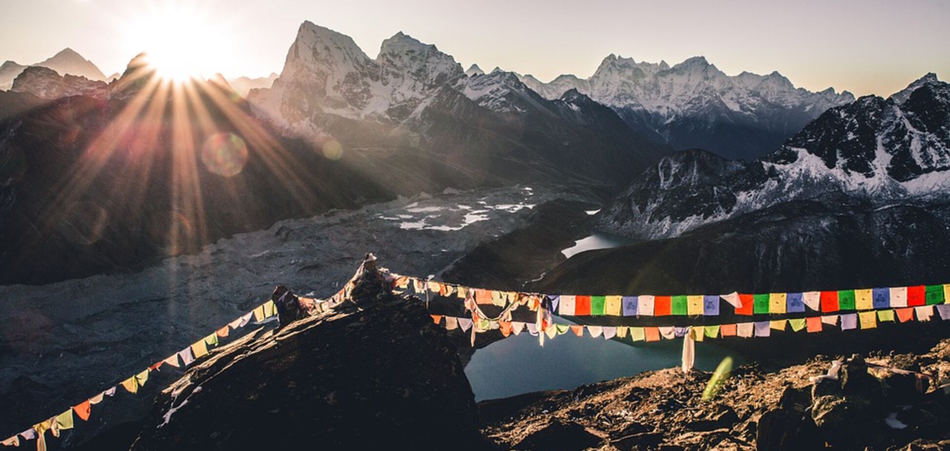 Эверест под запретом: Непал перестал выдавать туристические визы