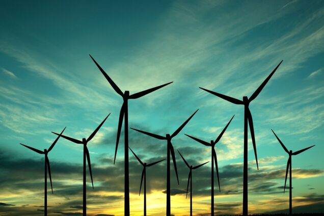 'Зеленой' энергетике предсказали кризис из-за падения цен на нефть