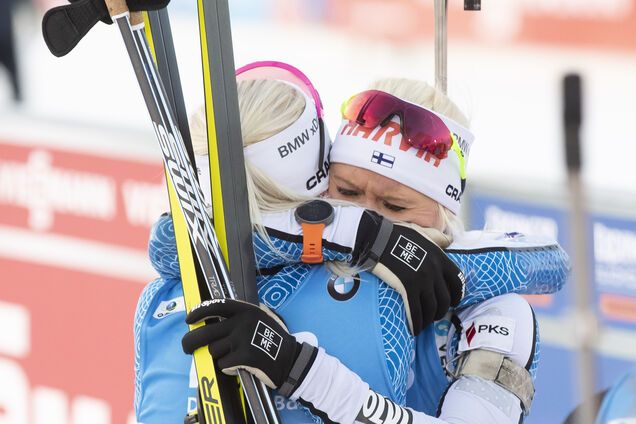 Биатлонистка Кайса Макарайнен завершила карьеру, разрыдавшись на финише
