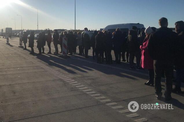 Украинцы устроили забастовку на границе с Польшей: все стоит