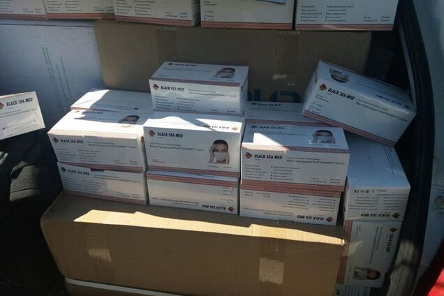 Більше, ніж сигарети: в Україні контрабанда медмасок побила всі рекорди