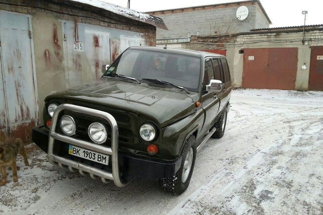 Українець невідомо чому переробив Opel на УАЗ. Фото
