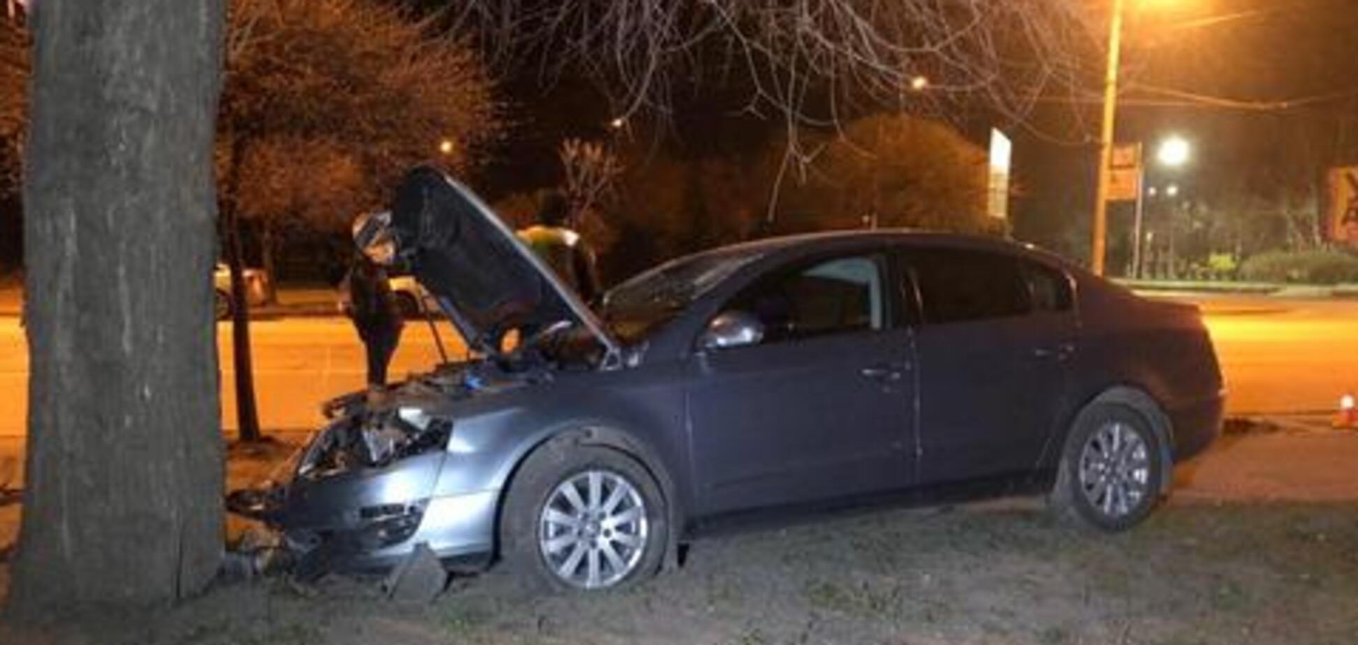 В Кривом Роге спящий водитель Volkswagen устроил серьезное ДТП. Фото