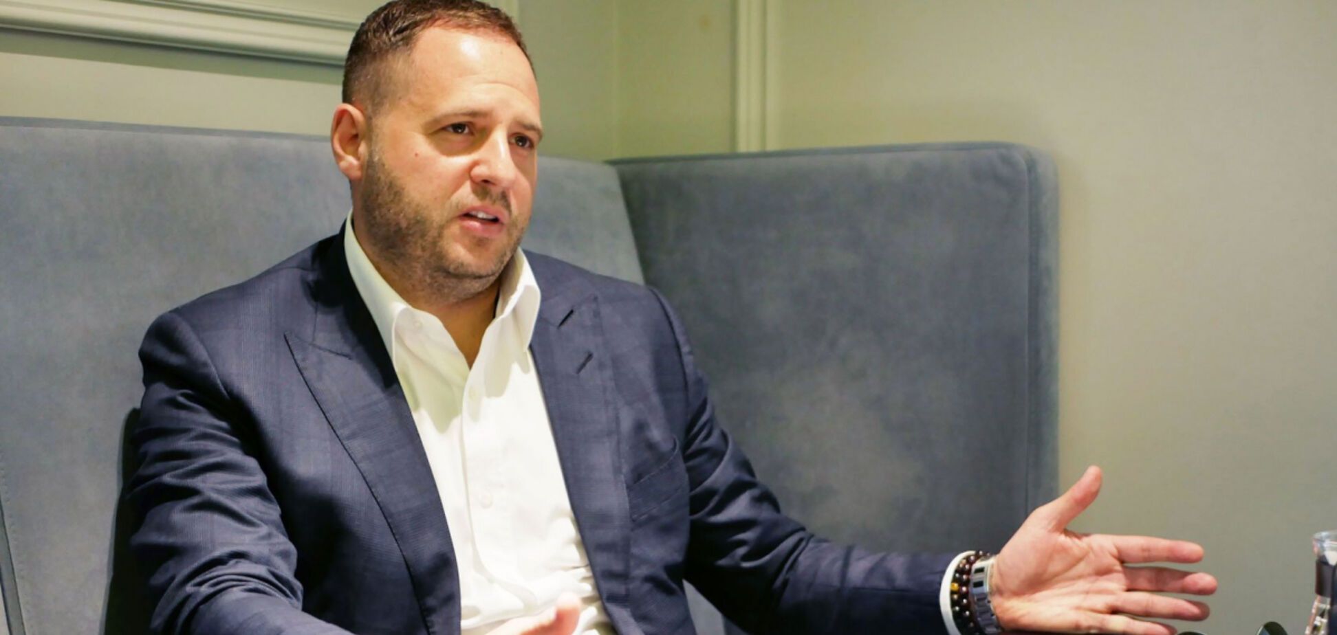 Зустріч Єрмака і 'Слуг народу' через ТКГ: подробиці конфлікту