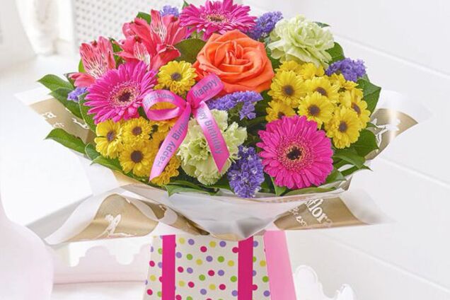 Доставка квітів в Дніпрі: що пропонують і вартість