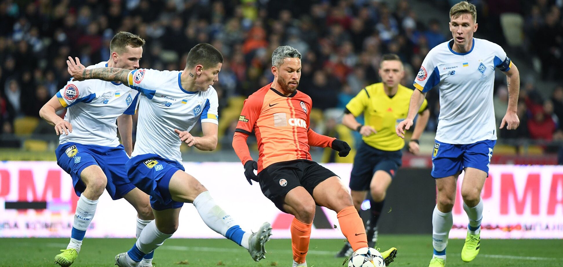 Протистояння 'Динамо' і 'Шахтаря' в УПЛ