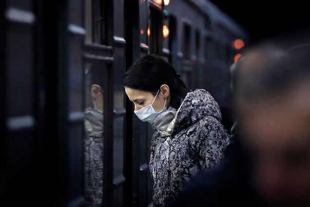 Коронавирус в России: больницы в Москве и Питере переполнены заболевшими