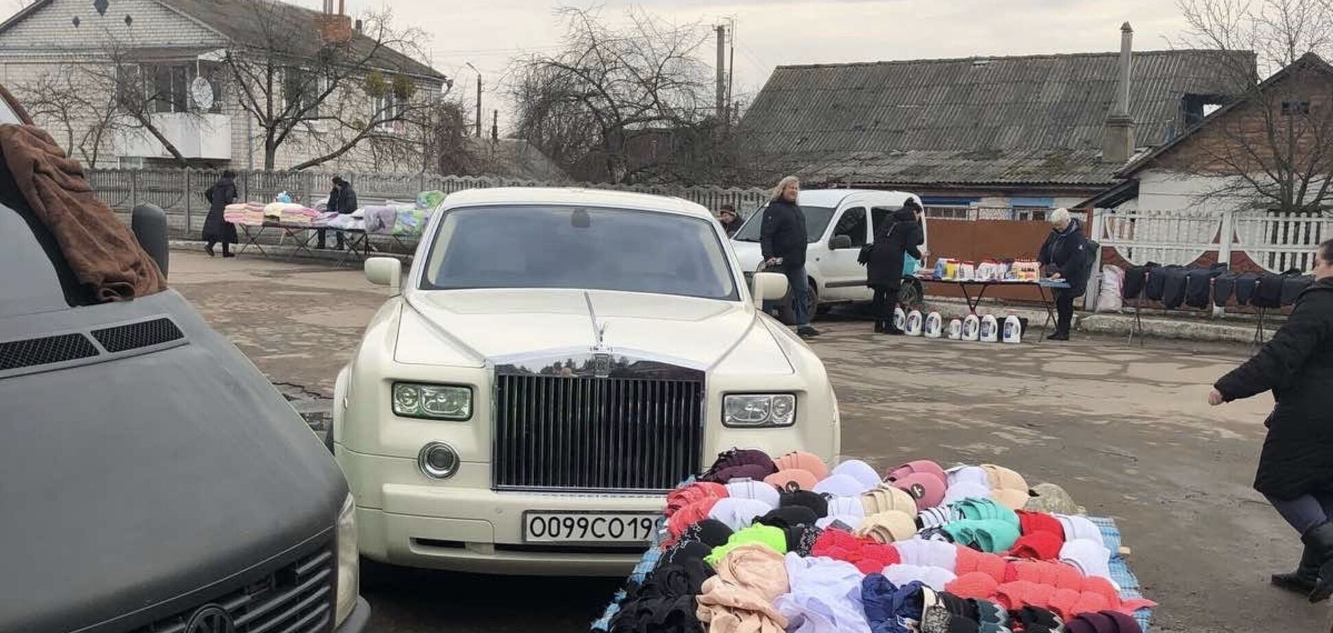 В Украине заметили продавца картофеля на Rolls-Royce