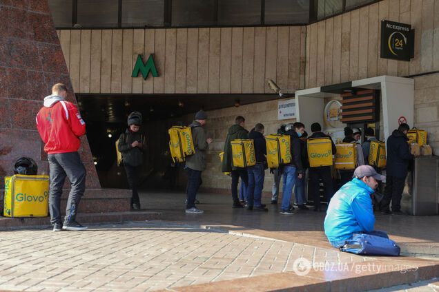 Где заказать доставку еды и лекарств в Украине: обнародованы сервисы первой необходимости