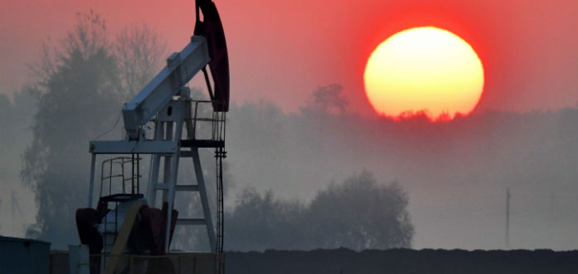 Нафта знову подешевшала після нетривалого зростання цін