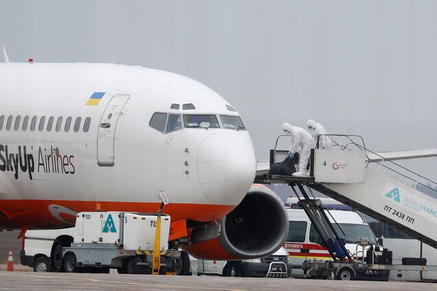 Кулеба призвал украинцев немедленно возвращаться домой